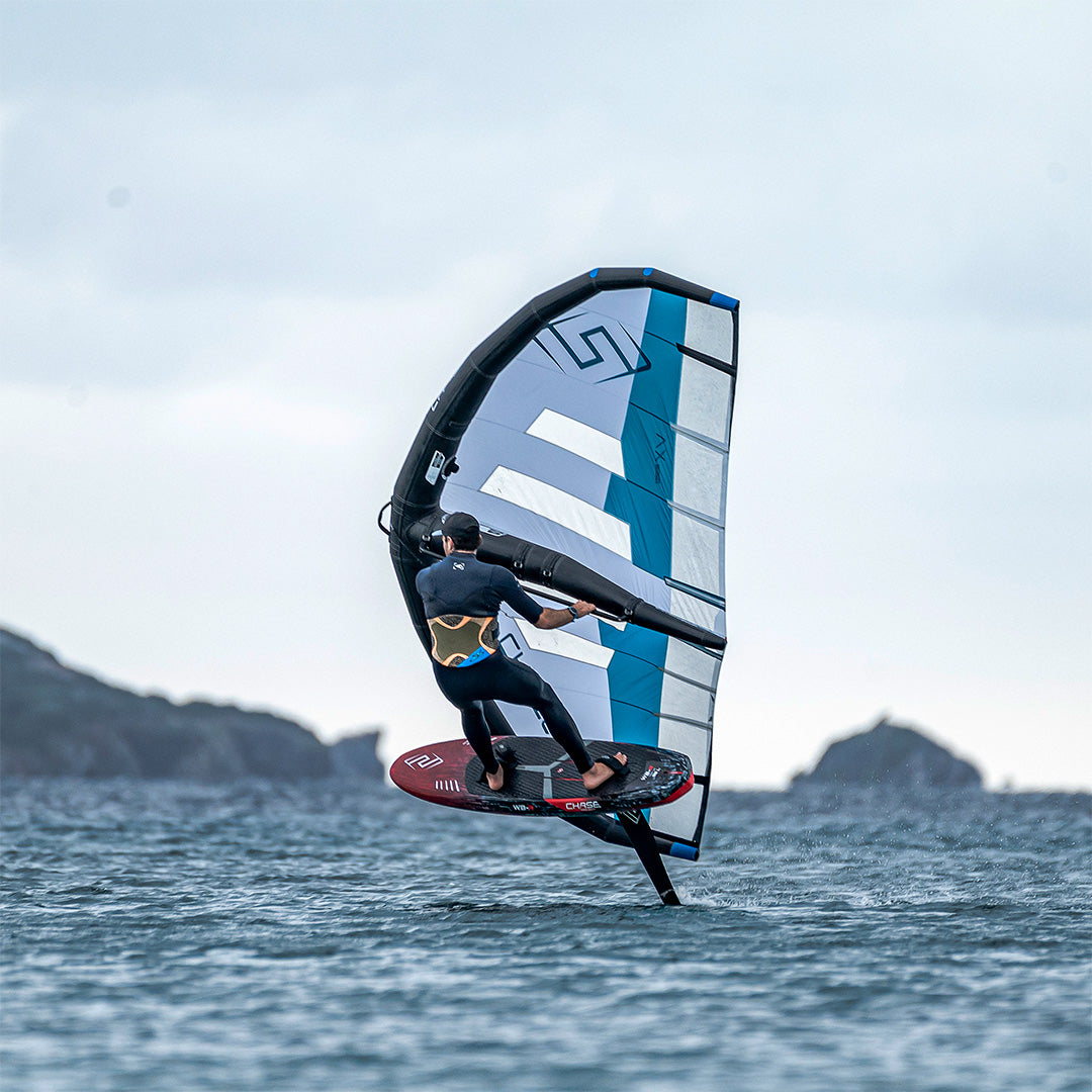 Chase WB-R action 2